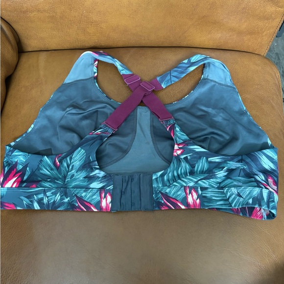 ๐ 2 for $20sale ๐ 2 pack lolรซ sports bras with convertible straps - Picture 4 of 4